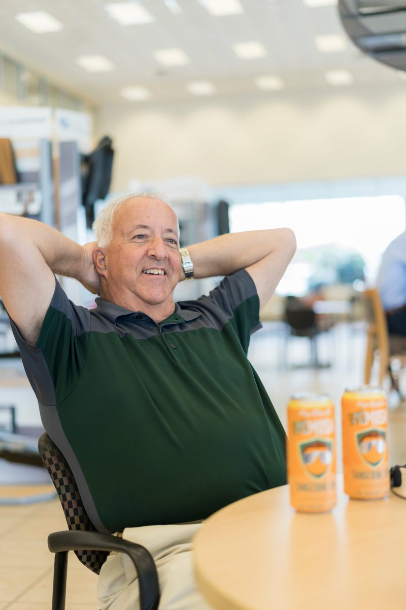 JoeBucsFan's tweet photo. Happy 4th JoeBucsFan anniversary to Ira Kaufman, The Sage of Tampa Bay Sports. 🎂
He went from stifled &amp; handcuffed by dying media to an international superstar w/ a fancy new vehicle, boundless perks, total freedom &amp; a healthy love for Bromosa from @BigStormBrewing. Luv ya, Sage https://t.co/jGFxNLMfrx