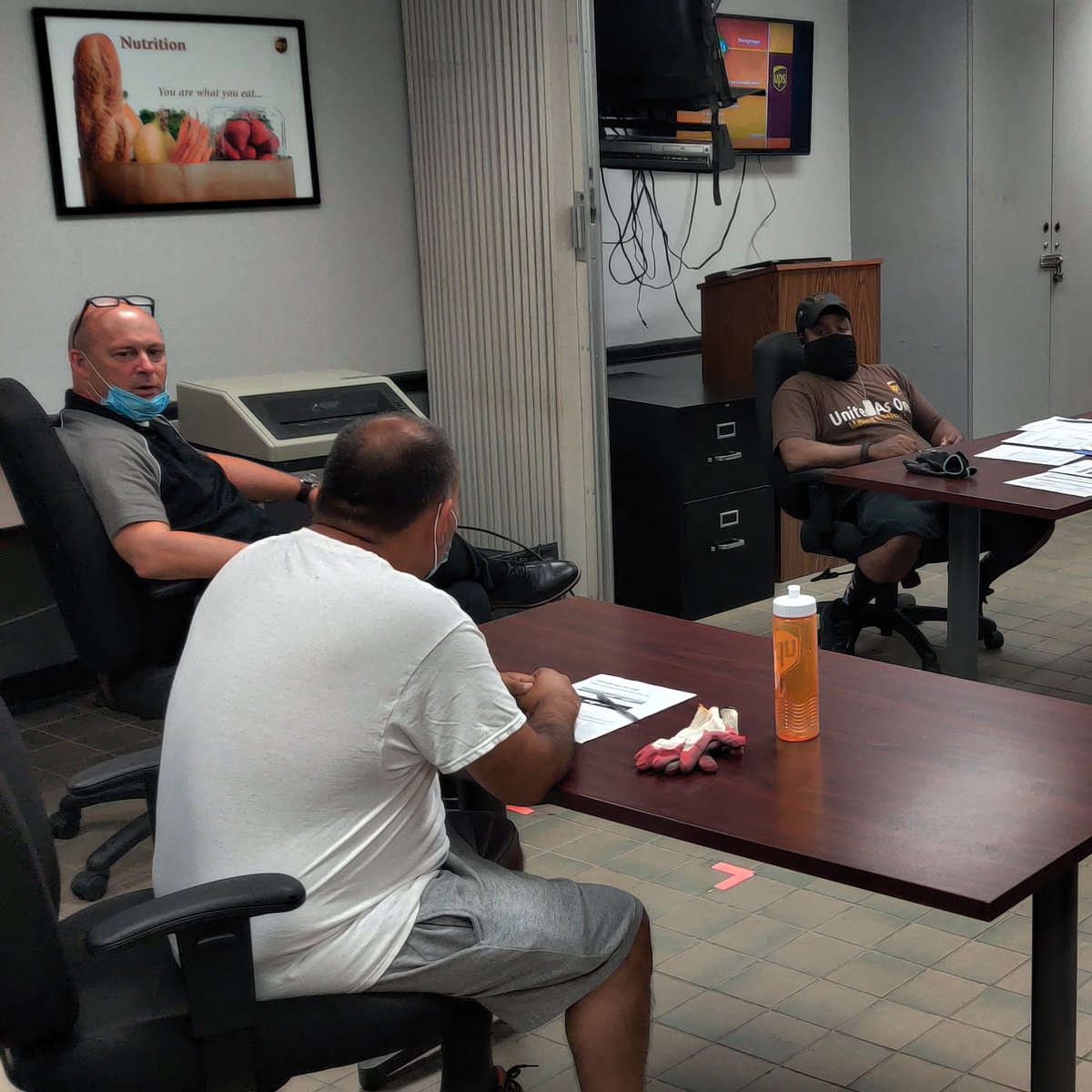 CtFeeders's tweet photo. @safetyfirstNED @KurtMarxSafety @MarcCaputoNED -Hartford Twi- DM Doug got to join mentorship this week with new hires and talk about cool solutions and the importance of safety. #NEDjuly2020takeway https://t.co/The39FZoRX