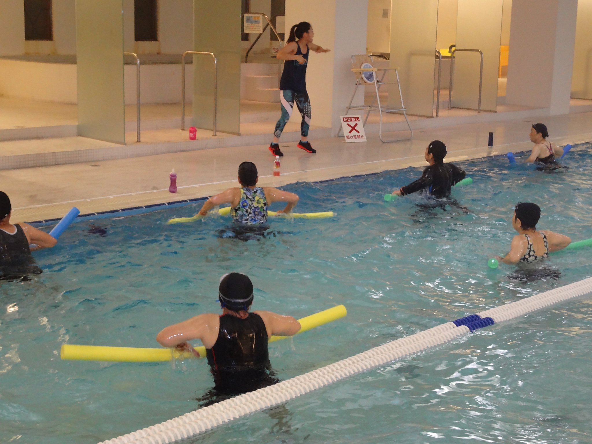 清水ナショナルトレーニングセンター J Step בטוויטר ぜひ水の中で楽しく脂肪燃焼しましょう 清水ナショナルトレーニングセンター 静岡市 清水区 プール アクア レッスン アクアレッスン ツールエクササイズ ツール ヌードル ダンベル 水中運動 清水ナショナルトレーニングセンター J Step בטוויטר ぜひ水の中で楽しく脂肪燃焼しましょう 清水ナショナルトレーニングセンター 静岡市 清水区 プール アクア レッスン アクアレッスン ツールエクササイズ ツール ヌードル ダンベル 水中運動
