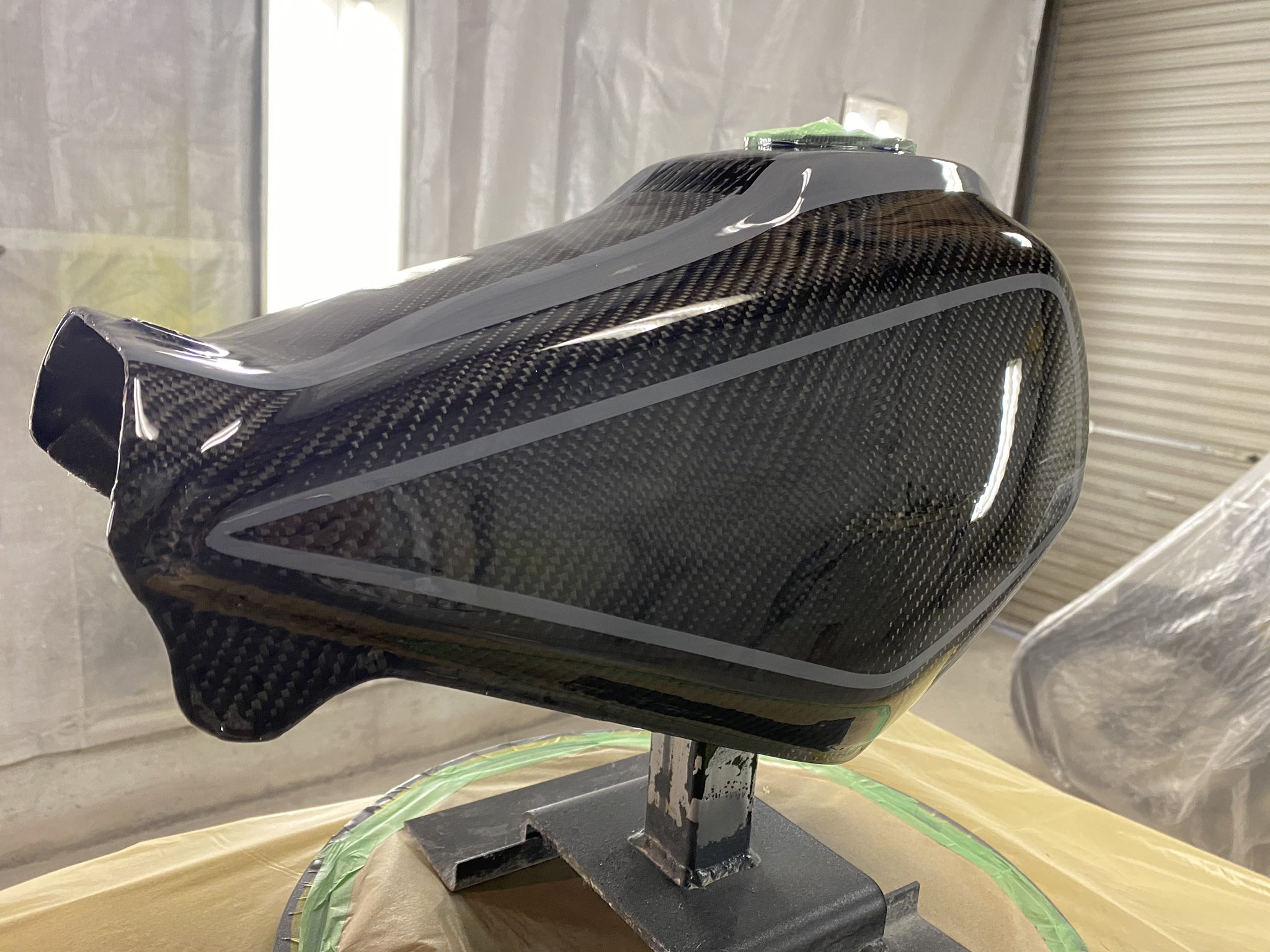 タンク 塗装ベース 過て TW200