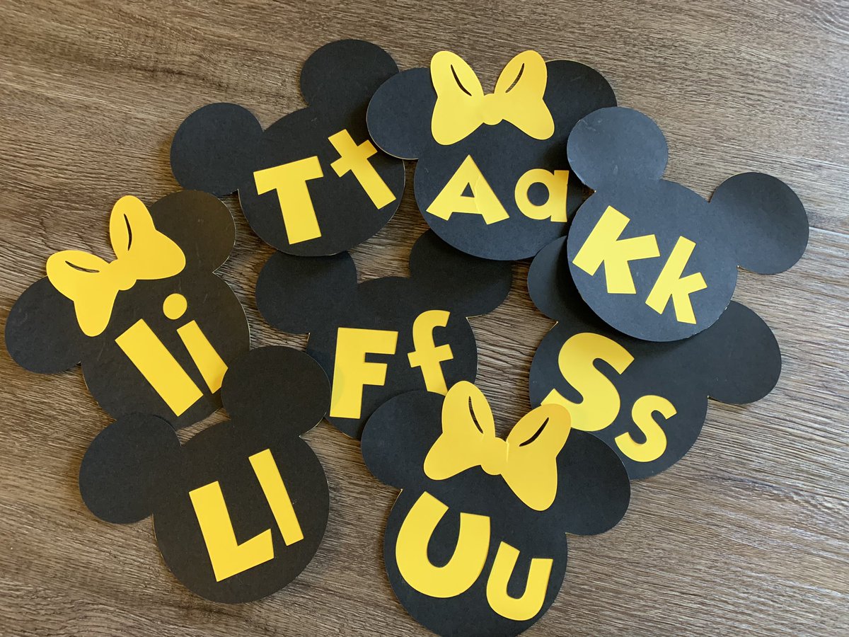 mam62494's tweet photo. @shopDisney Help a #teacher who has a #disney inspired classroom. #disneytheme #minniemouse #MickeyMouse #disneyparks #Amazon #AmazonWishList #Classfund #WHATYOUWAITINGFOR #WednesdayMotivation #WednesdayThoughts
https://t.co/JkuLXG7vvt
OR
https://t.co/PQ2NpvuUfA https://t.co/wRzC6wFOle