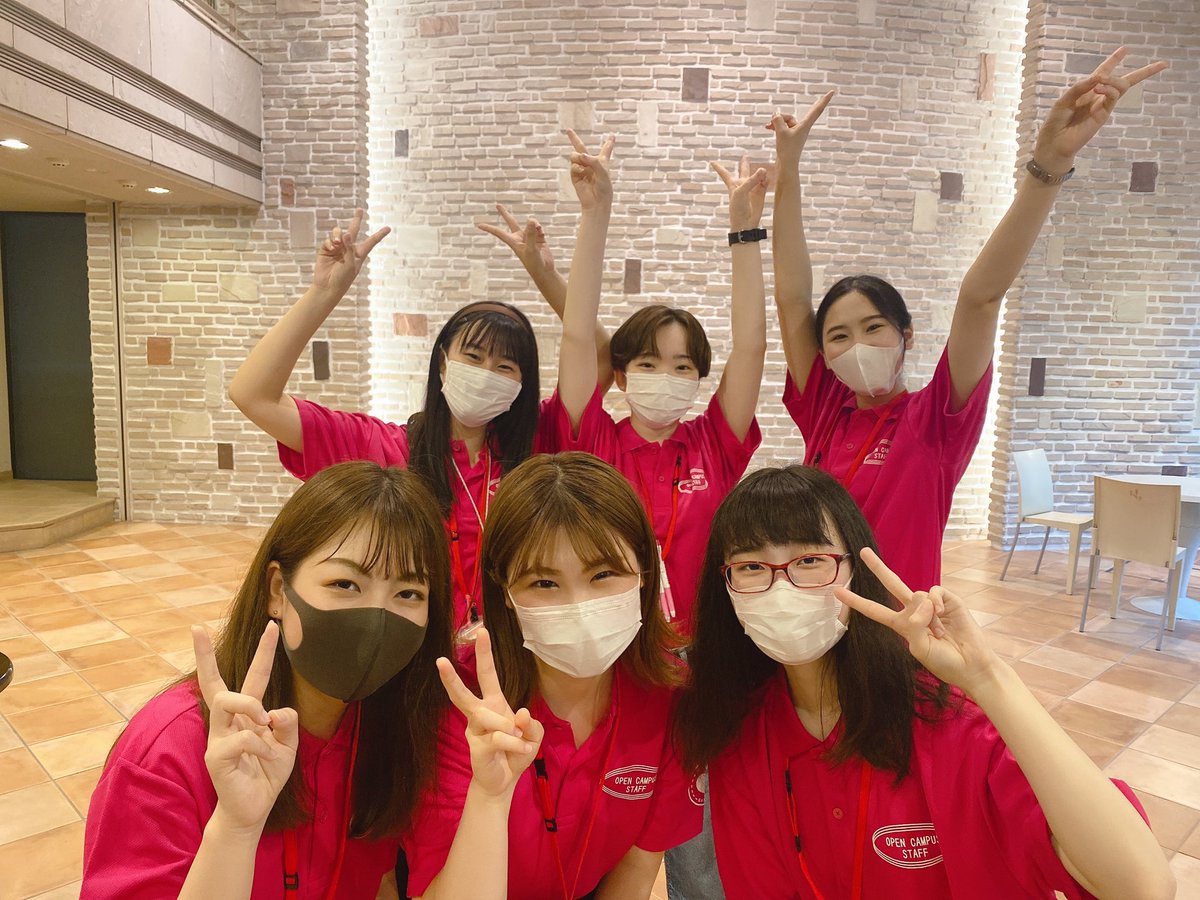 東京医療秘書福祉専門学校 オープンキャンパス あいにくの雨 ですが 今日はスペシャル講師による くすりアドバイザー科 の 授業体験 を行なっています 飛び込みでの参加も可能なので ぜひ遊びに来てください T Co Hfvv2bjubt