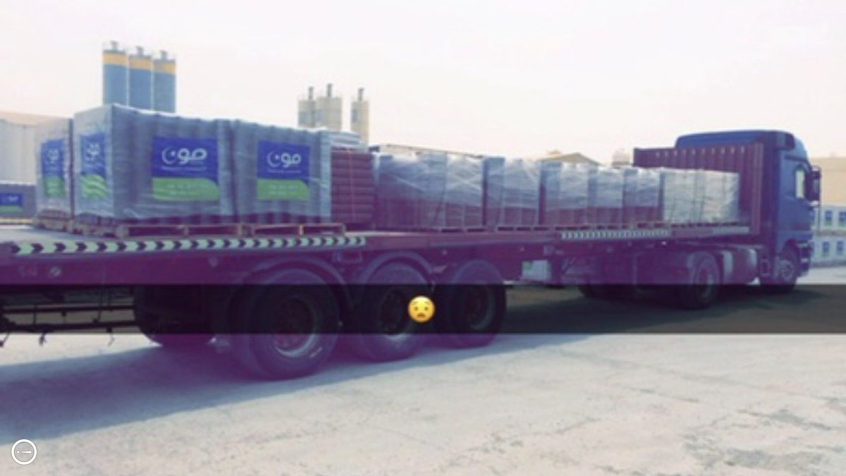 أحيانا إعتبارات الناس تحرمك تجارب شيقة
واجهتني وتغلبت عليها عندما عملت سائق شاحنة طوعا ورغبة لأكثر م...