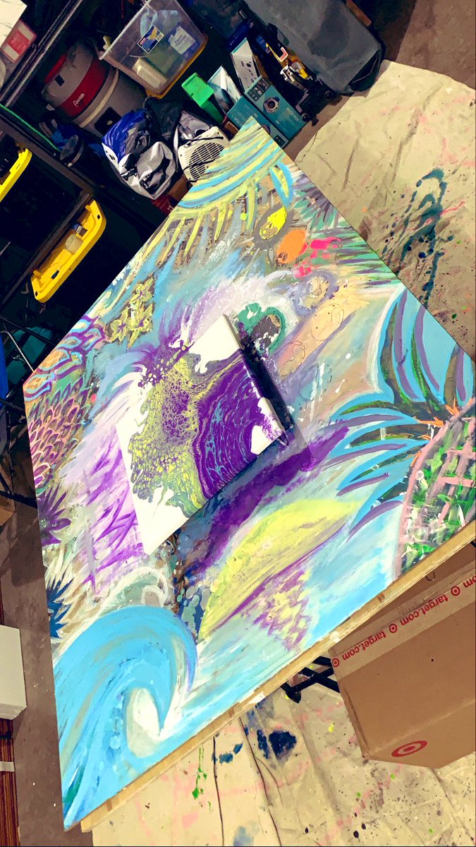 cloudchaser555's tweet photo. #Justanotherday in the #studio :) let me know your favorite colors in the comments! You never know... may 🐝 you’ll see your colors on a canvas just 4 U 😉 #artisevergreen ♾ #artlivesforever ♻️ #Artheals 💚#createsomething 🎨#byhand ✍🏼#withyourmind 🧠 https://t.co/YoB7xbpZmm