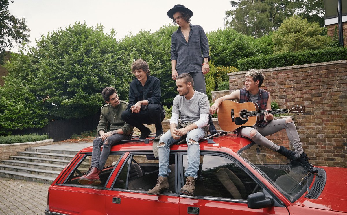 SonyMusicUK's tweet photo. 🚨 TODAY'S THE DAY: #10YearsOf1D 🚨

It’s been a whole decade and @OneDirection still light up our world like nobody else 🌎✨ https://t.co/tX1oHDxMQ6