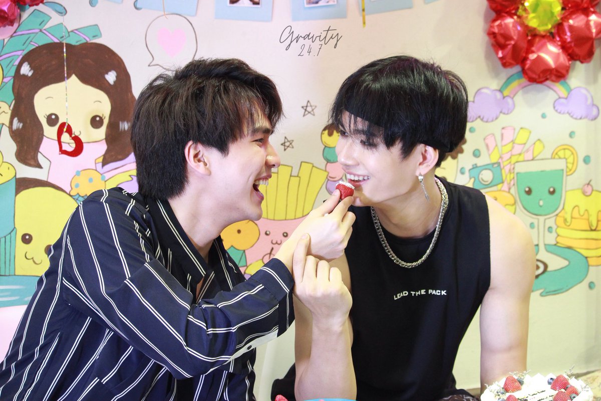 gravity24's tweet photo. 🥰🥰🥰🥰🥰
#pavelphoom #โดมเจ้าลักยิ้ม
#PhoomDome https://t.co/uMTibS6viR