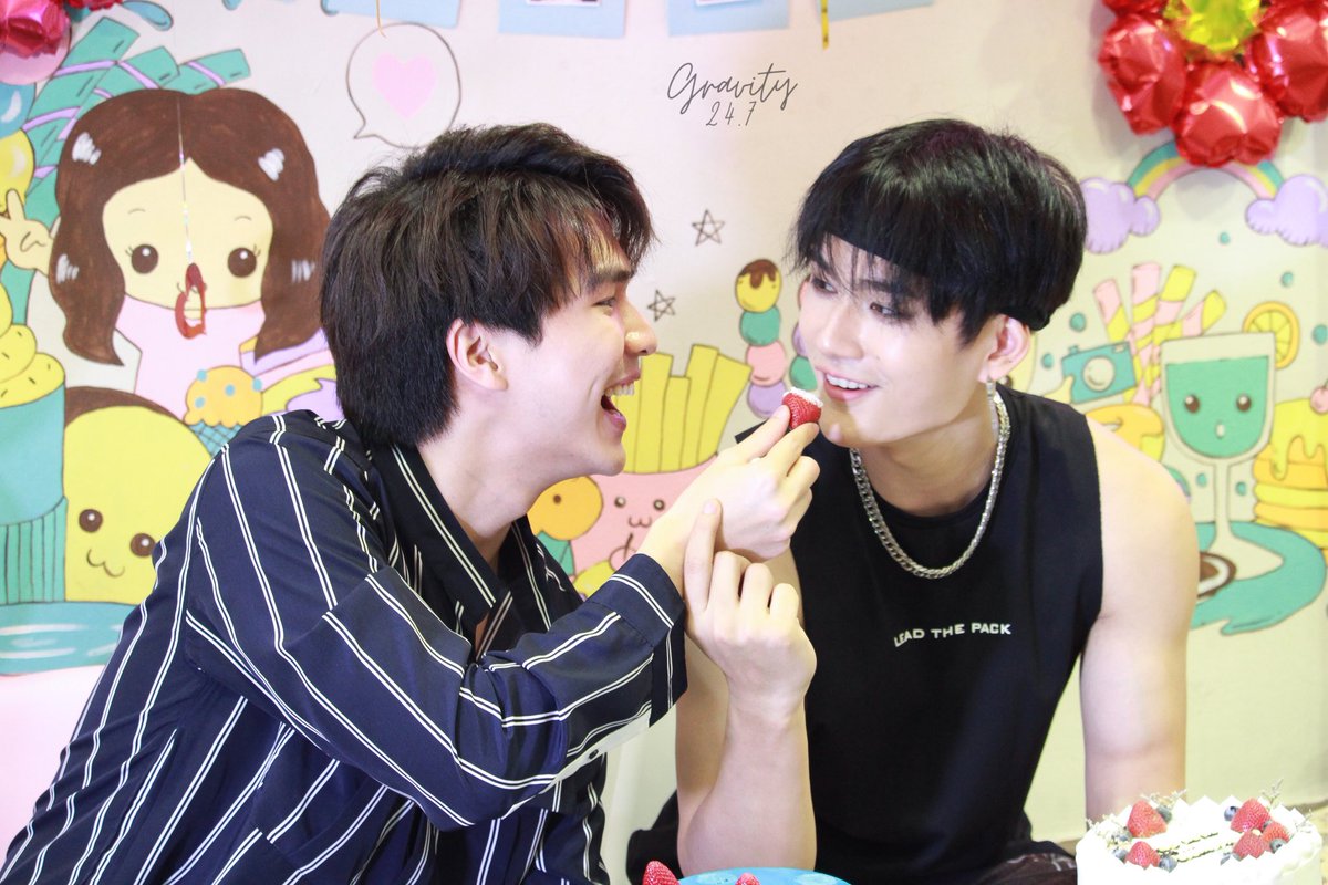 gravity24's tweet photo. 🥰🥰🥰🥰🥰
#pavelphoom #โดมเจ้าลักยิ้ม
#PhoomDome https://t.co/uMTibS6viR