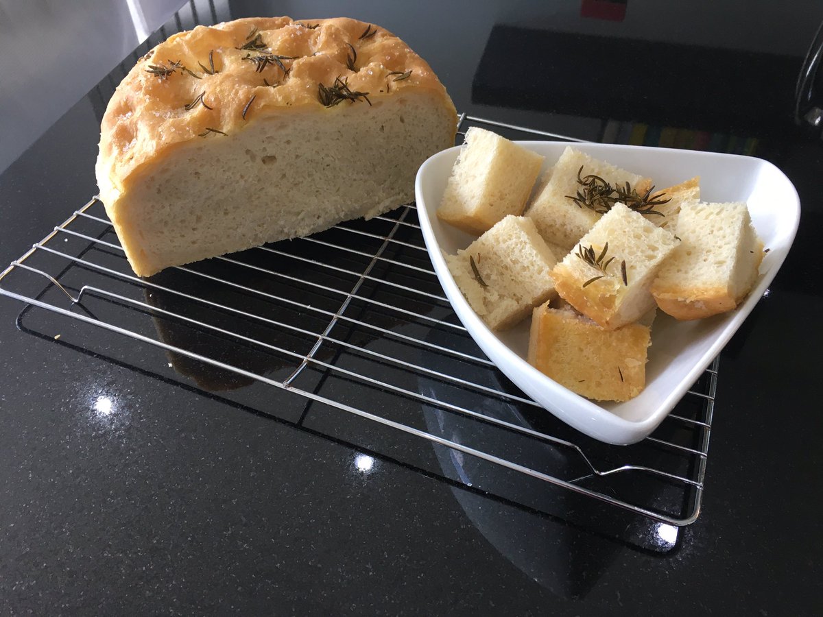 CjRedmayne's tweet photo. @PaulHollywood Focaccia is now our absolute favourite 👩🏻‍🍳 https://t.co/z7TFafJS00