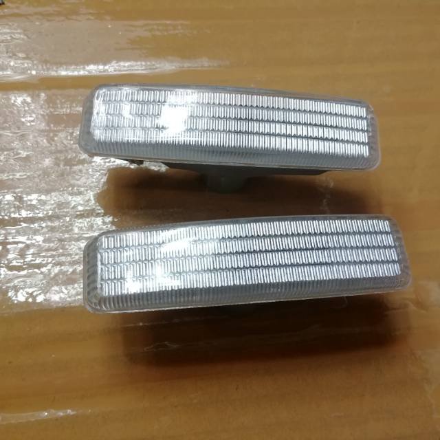 Saya menjual Sein fender putih BNW E39 seharga Rp190.000. Dapatkan produk ini hanya di Shopee! shopee.co.id/raffa10_olshop… #ShopeeID