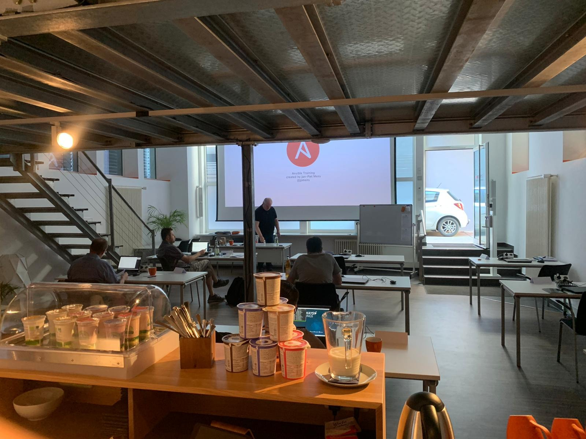 NetwaysEvents's tweet photo. Wir freuen uns sehr, denn diese Woche findet, wenn auch mit Abstand, wieder eine Schulung in unserem Kesselhaus statt! 👍
#ansible #automation #configuration #configmgmt #configmanagement #netwaystrainings https://t.co/radDFtgndx