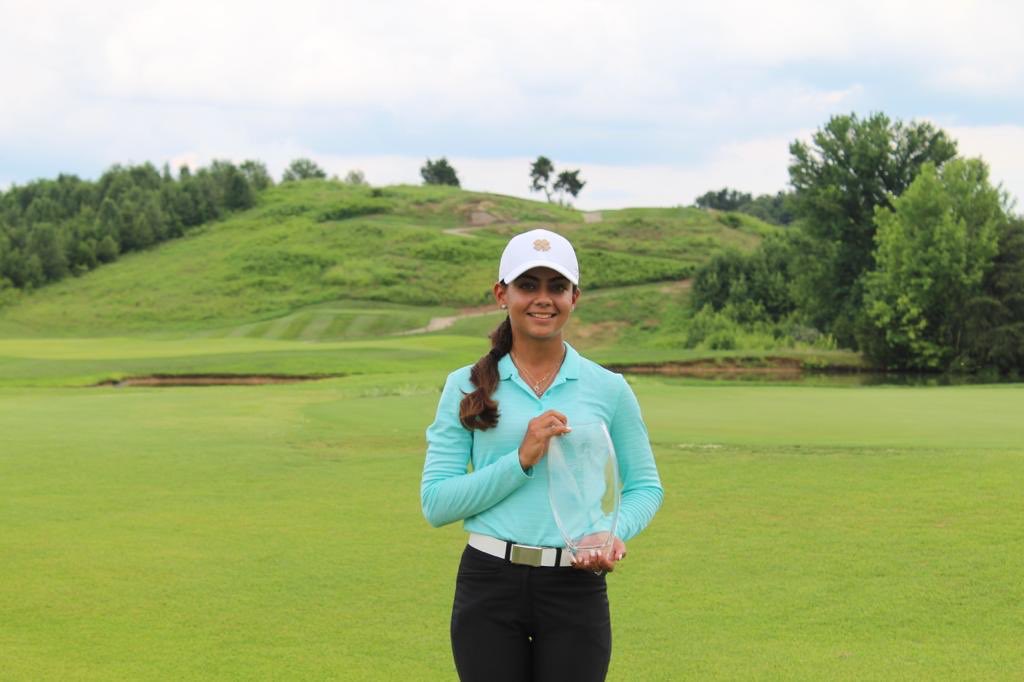 Here’s Nistha with her Kentucky Open Trophy ⁦@golfdigestindia⁩