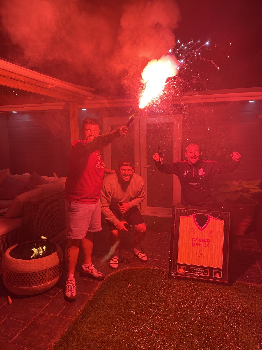blackiearfc's tweet photo. The lads living in the moment #YNWA https://t.co/thmB4832xR
