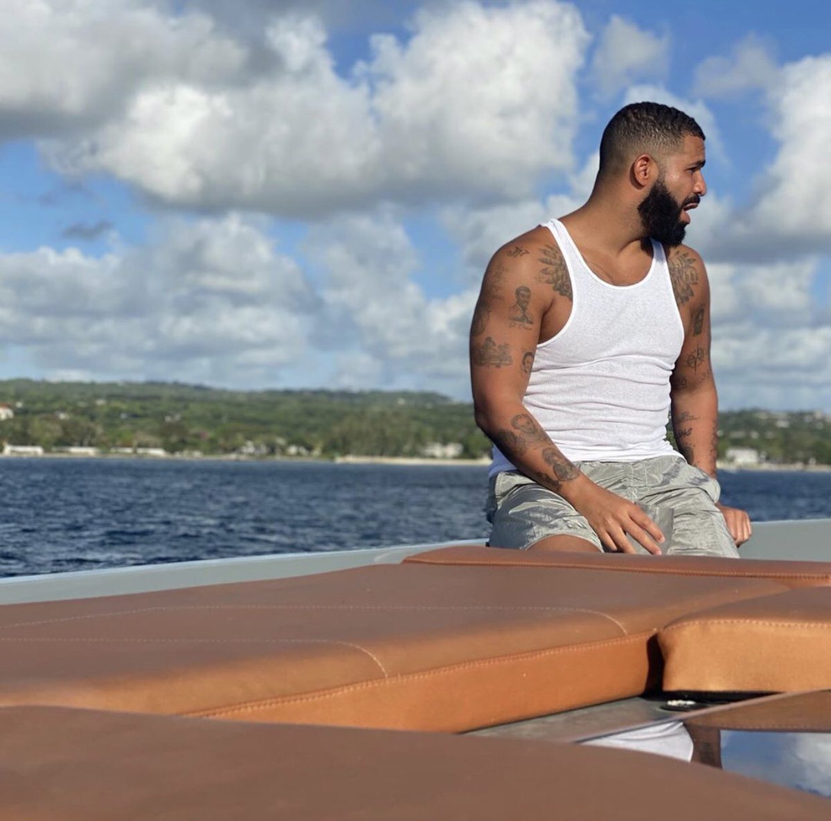 .@Drake is living his best life in new vacation photos shared to ...