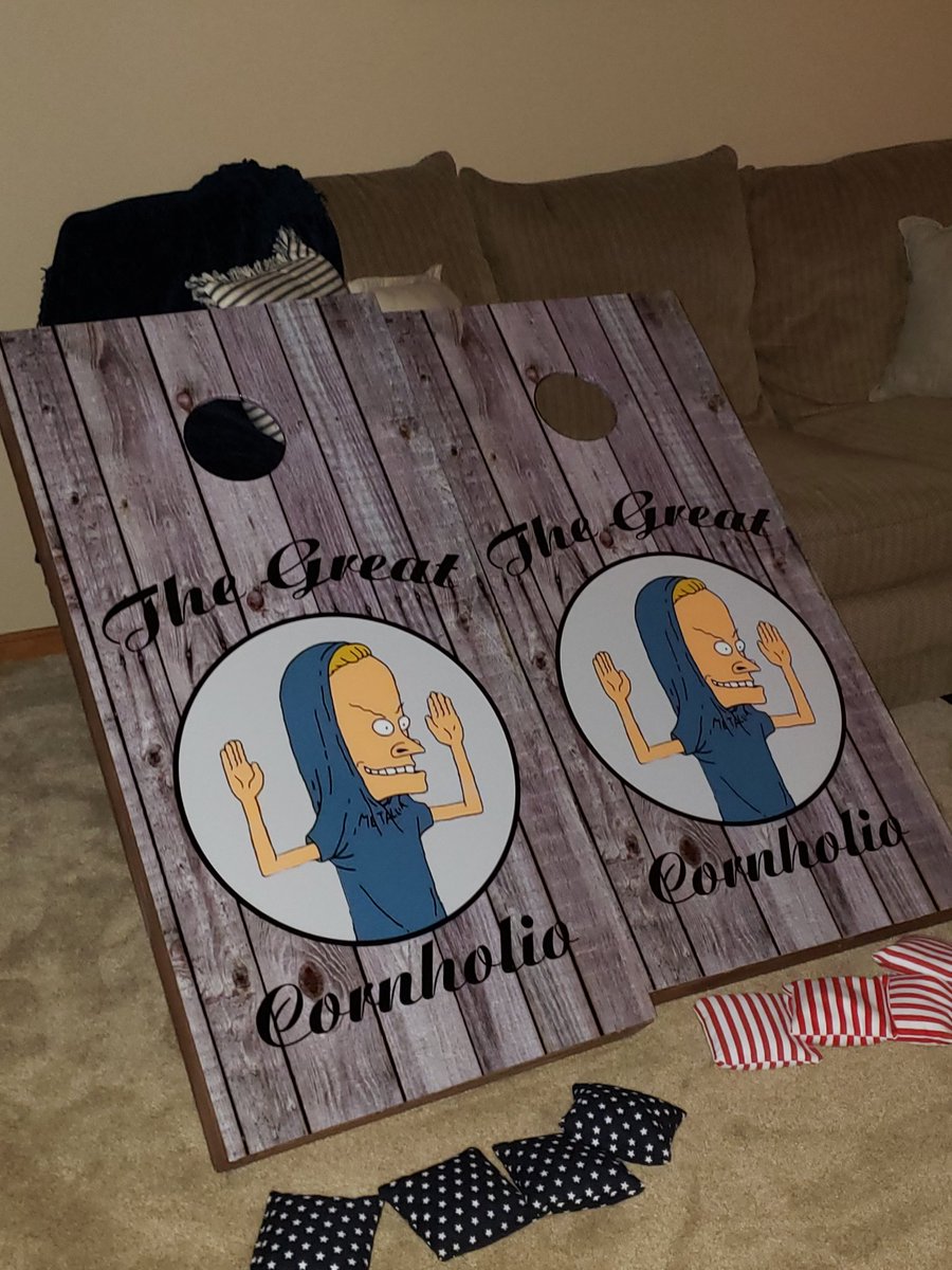 CRMillerrr's tweet photo. Since I have nothing better to do I have started to build and sell Cornhole boards https://t.co/toqi1WbpAj