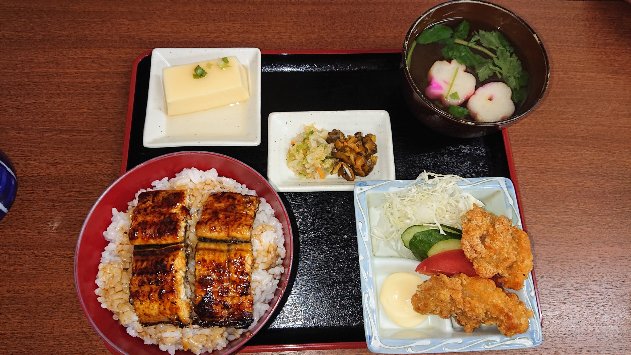 Masa 110 鰻重3000円 鰻から定食1000円 安い ランチお値打ちでしたねー うなぎ竜田 大須 御馳走様でした 満腹です T Co Axh5viptwt Twitter