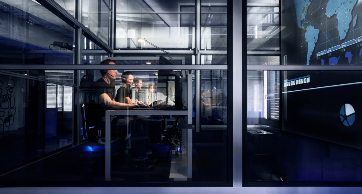 Remote work surged in every location around the world 🌎 when the global #pandemic hit. Here's how we helped global customers retain #businesscontinuity. #remotework bit.ly/3fTfZf7