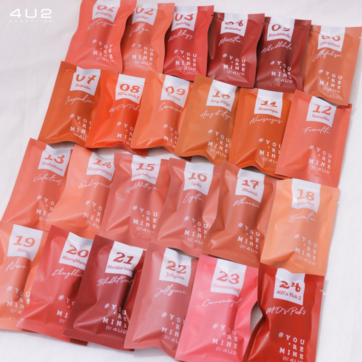4U2Thailand's tweet photo. ขนาดใหม่! จิ๋วแต่แจ๋ว 
4U2 You're mine Mini ร่วม x Bloggers ทั้ง 22 ท่าน ครีเอทสีใหม่  22 เฉดจาก Beauty Bloggers และ 2 สีจาก MD's 4U2 ในรูปแบบแท่งมินิ มีทั้งหมด 24 เฉดสี
ราคา 79฿ เท่านั้น!

#4U2Cosmetics #4U2Thailand #4U2Youareminebaby  #4U2x22Bloggers https://t.co/BrRbxxiaeB
