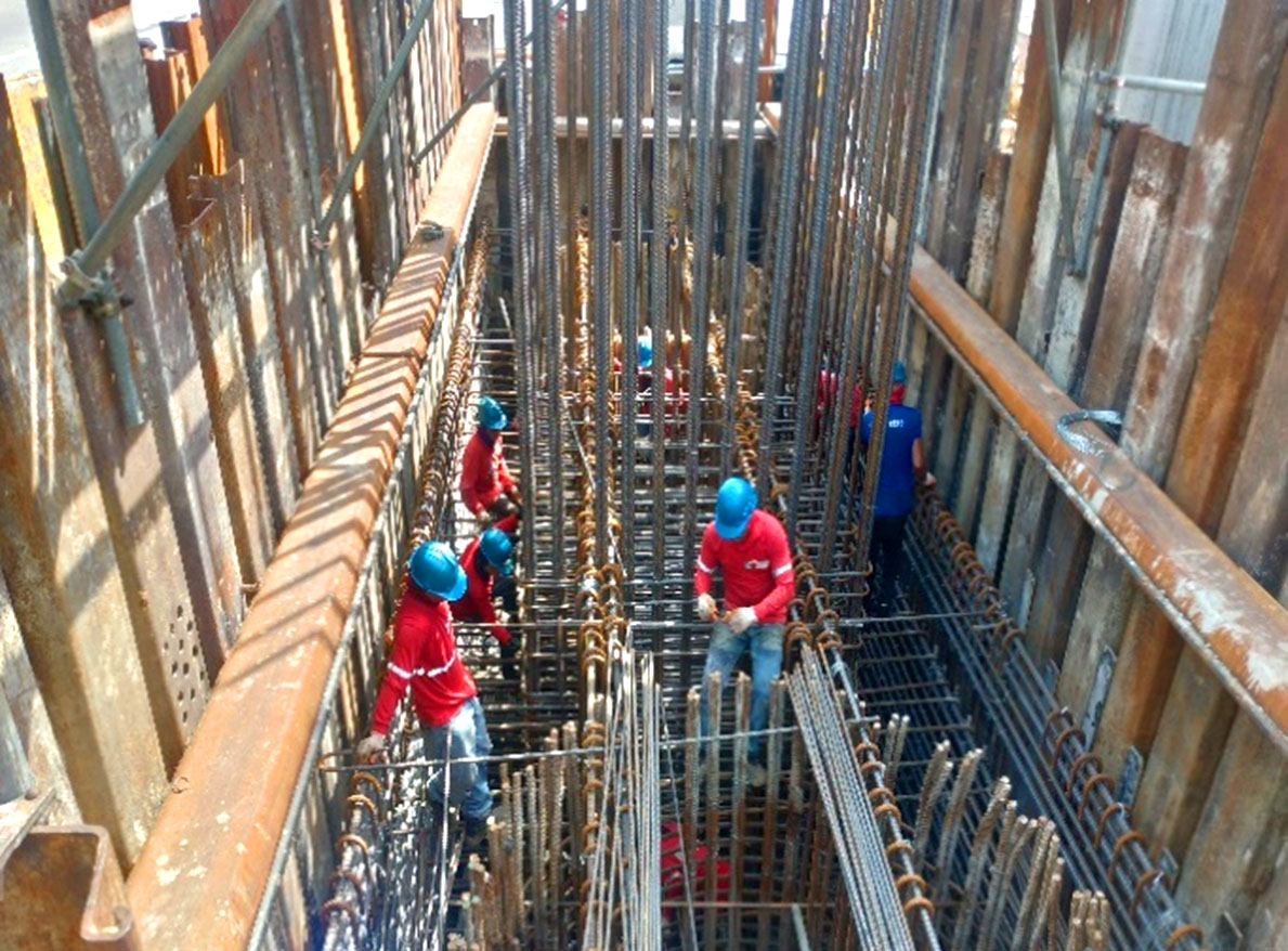 PPP_Ph's tweet photo. #PhPPPProject UPDATE: Ongoing construction of Metro Manila Skyway (MMS) Stage 3 | For more info, please visit https://t.co/gXsXSm1Lkk (Photos from Pertconsult International) @PIADesk @pnagovph https://t.co/lcyI4iQJ2p