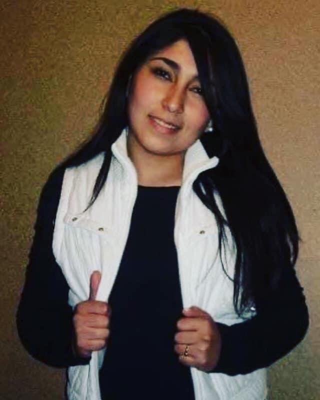 myriamACC's tweet photo. Gabriela Marín Mejias, con 23 años fue abusada por tres hombres en San Fernando en el  2012. 
La golpearon, le introdujeron piedras en su vagina. 
Al saber que sus violadores quedaron libres se suicido.

#JusticiaParaGabriela
#MARTINPRADENAVIOLADOR 
#JusticiaParaAntoniaBarra https://t.co/tRj0mJjNL0