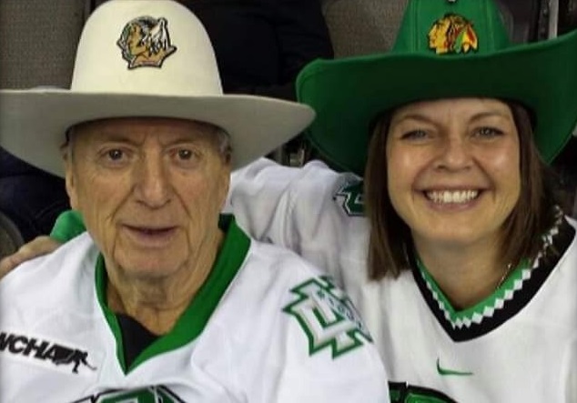 UNDHawkeyTalk's tweet photo. Al Pearson is one of the all-time greatest @UNDmhockey fans and unfortunately he's very ill. Please consider donating a few dollars if you're able.

https://t.co/MuX8MNEUZk https://t.co/gph0sCZcL1
