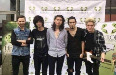 fizak_'s tweet photo. the content we wanted vs the content we got #10YearsOfOneDirection https://t.co/96rBcQ0UP9