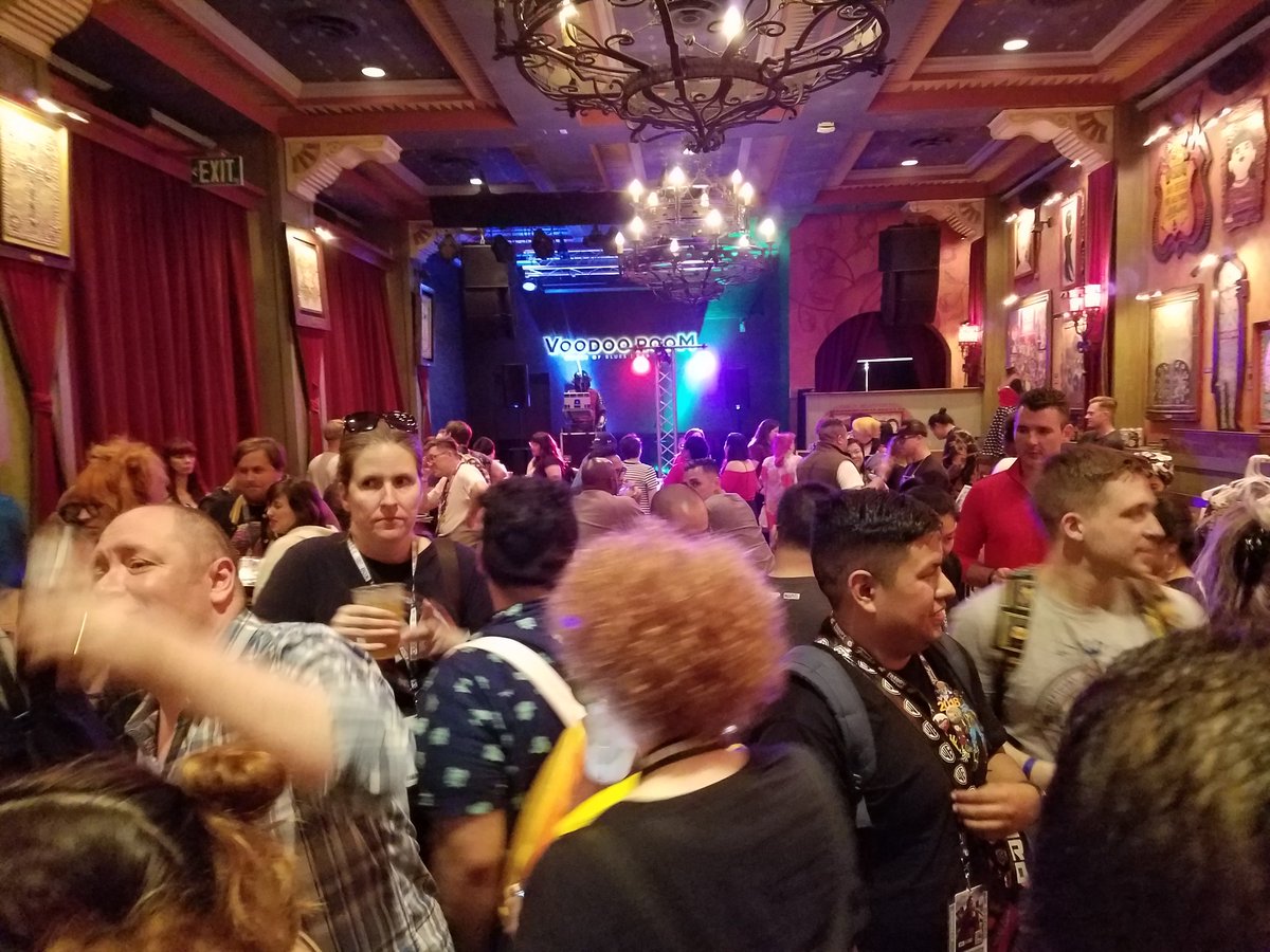 gb_reviews's tweet photo. The Exhibit Hall would be closing now. Where would you be headed? For many years, our post-Preview Night go-to destination was @Crazy4ComicCon's #GameOfBloggers party. Great memories! #SDCC #ComicConAtHome https://t.co/BuJvHdzVVR