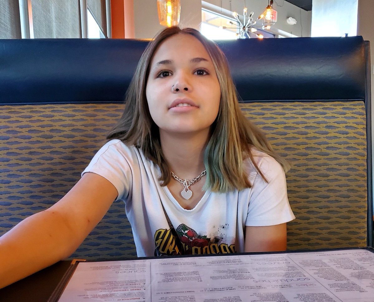 HELP MCSO locate Kahlan Diehl, last seen at her residence in #Anthem before noon Tuesday. She is about 5 feet 1 inch tall with brown hair and eyes. She was last wearing a gray shirt and sweatpants, and white Converse shoes. Call 602-876-1011 or 602-876-8477. #AZNEWSMEDIA
