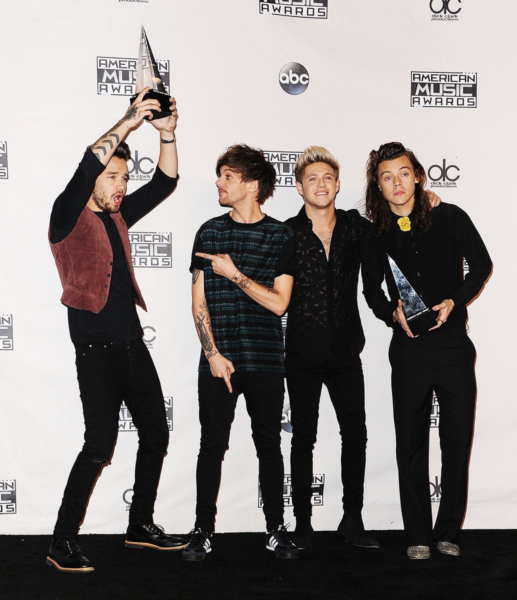 •2015-the worst year bcos that’s when ZAYN MALIK departed from the groupN an album release MADE IN THE AM