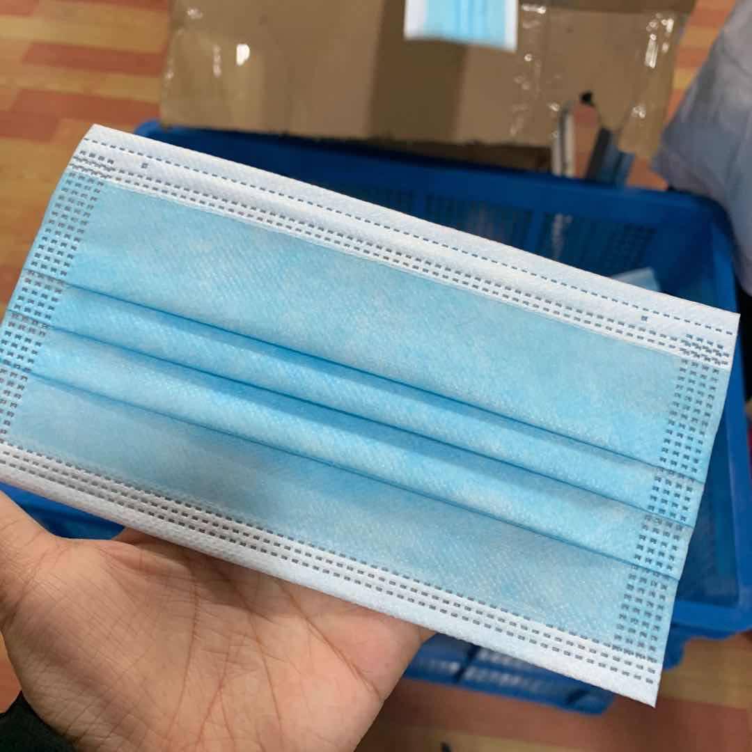 Face mask dewasa 3 ply RM 30 sahaja utk satu box 50 pcs. Postage available sm dan ss, cepat grab harga murah, jatuh 0.60 sen je sekeping. 1 Ogos ni dh wajib pakai tau.

#topengmuka #facemask #facemasks #facemasksforsale #facemaskmurah #topengmukamurah #wajib1ogos #Covid_19