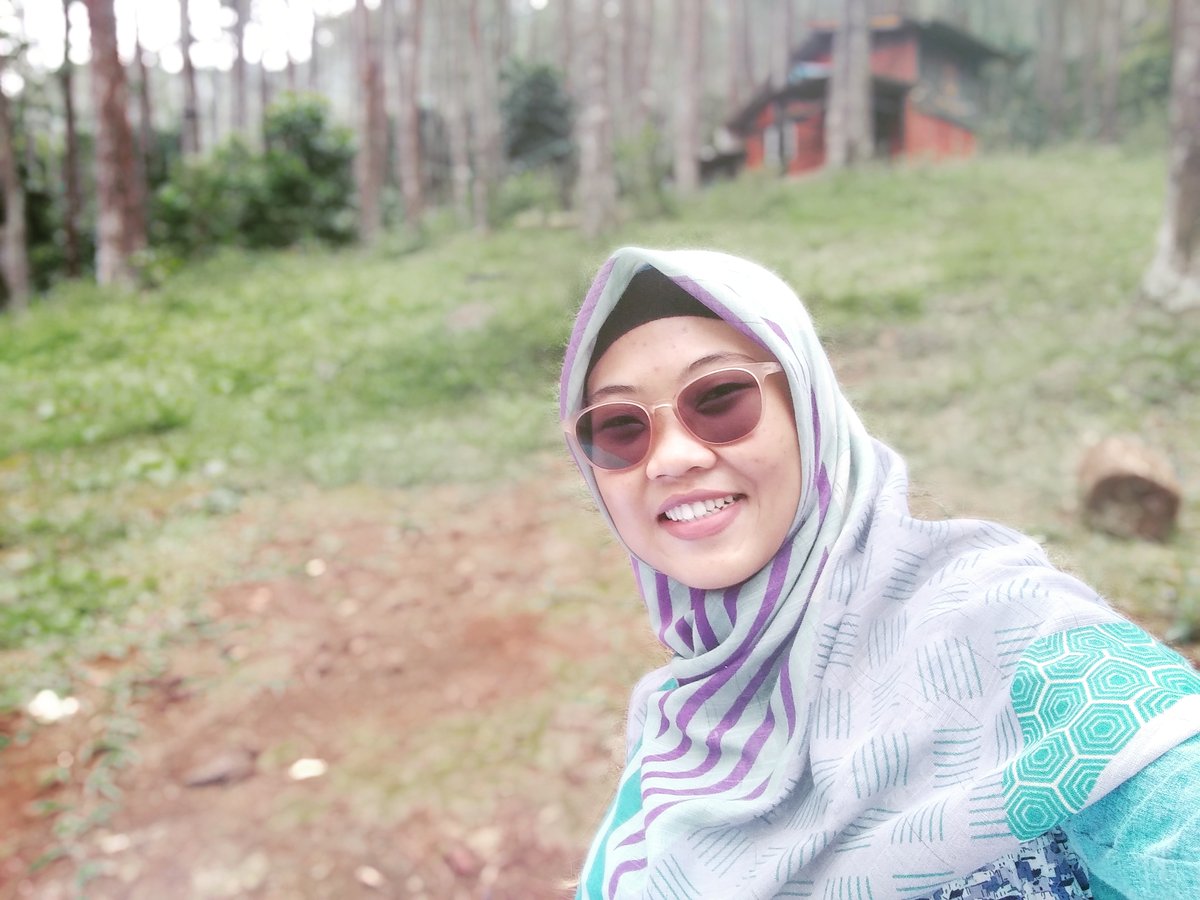 Gyaaun's tweet photo. #FotoProfilBaru https://t.co/Q1jV1tAncA
