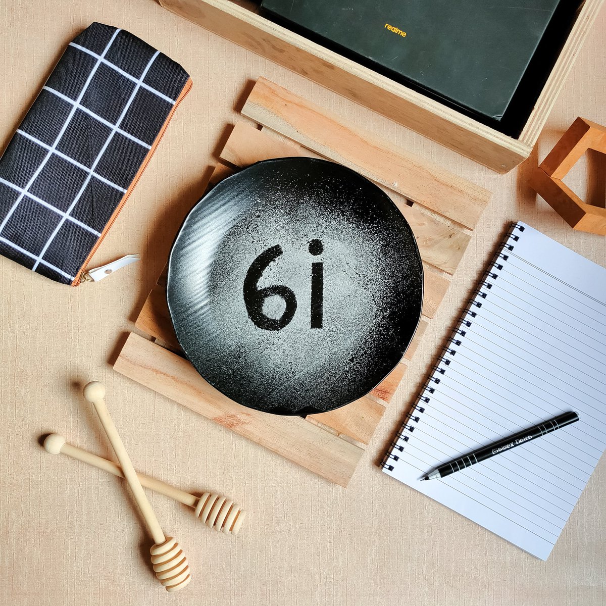 Aryan_jpeg's tweet image. #PowerfulPerformanceProDisplay 
Coming Tomorrow!!!
Excitement level???.....High sir 🙈
.
@realmemobiles @MadhavSheth1 @FrancisRealme @harisree24 @AmlanPati @NeonVikash