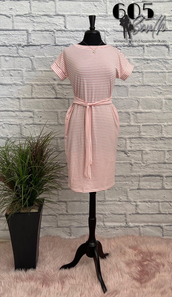 Shop605South's tweet photo. #Pretty in #Pink
https://t.co/WthXiizTE8…

🛍https://t.co/DIyffYysxj🛍

#Shop605South #605South #Style #PinkDress #Dress #Dresses #Casual #CasualStyle #stripped #CuteDresses #Fashion #Shop #shopping #OnlineBoutique #Women #Summer #WomensStyle #SummerTreats #PicOfTheDay #SanDiego https://t.co/lSpLToXJZb