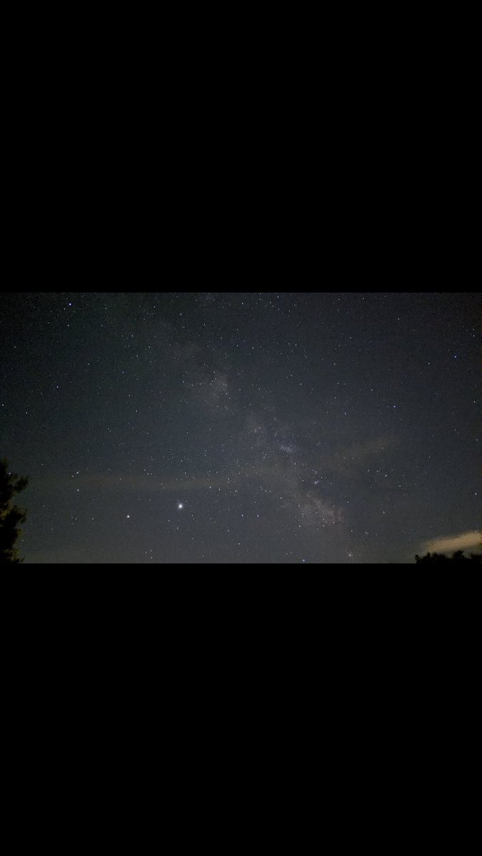 _eflyin's tweet photo. Look at these pics my dad got and remember that the struggle you feel now doesn’t even begin to compare to the beauty and greatness that God/the universe has in store for you https://t.co/TFOcXSypMO
