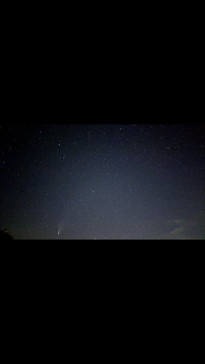 _eflyin's tweet photo. Look at these pics my dad got and remember that the struggle you feel now doesn’t even begin to compare to the beauty and greatness that God/the universe has in store for you https://t.co/TFOcXSypMO