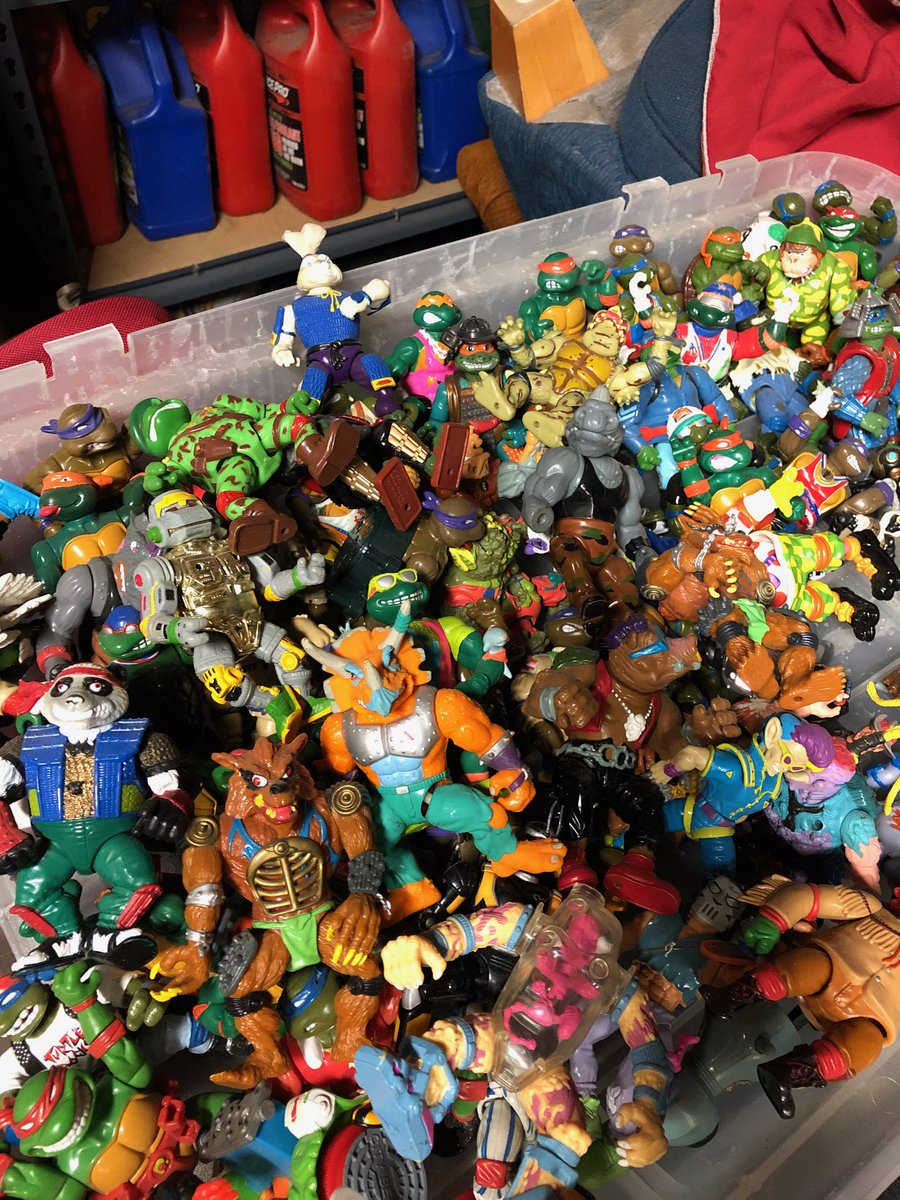 bdaniels0110's tweet photo. @ContestChampion I gave my buddy my "Action Figures" over 15 years ago and he sent me this pic yesterday #WhenHoardingPaysOff π https://t.co/GOa1YnxIa8