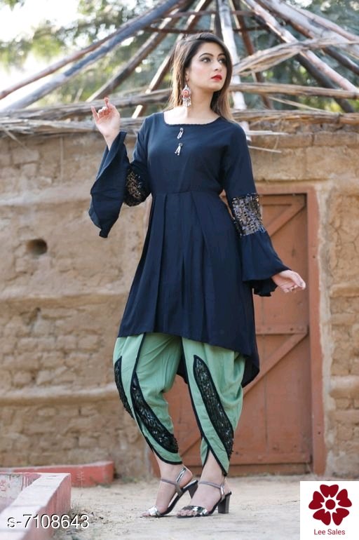 LeeSales8's tweet photo. Catalog Name:*Alisha Petite Women Kurta Sets*
Kurta Fabric: Rayon
Bottomwear Fabric: Rayon
Sleeve Length: Three-Quarter Sleeves
Set Type: Kurta With Dupatta And Bottomwear
Bottom Type: Palazzos
Pattern: Embroidered
Multipack: Single
Sizes: 
XL (Bust Size: 42 in, Kurta Length https://t.co/tR8D13NkTt
