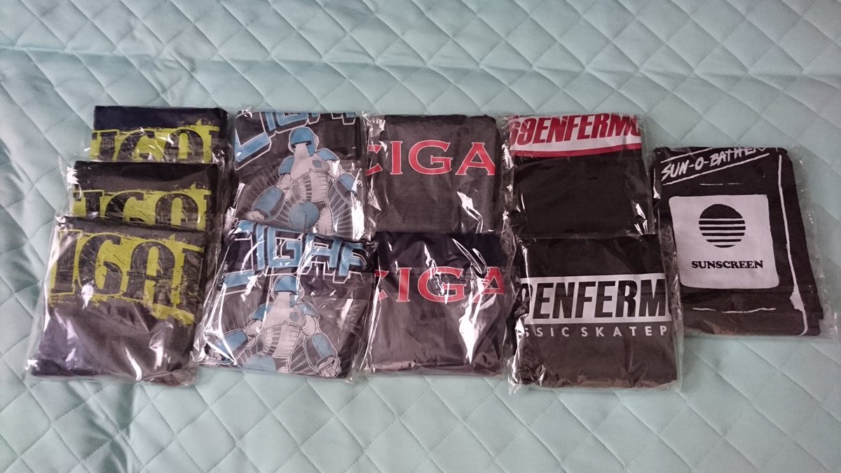 NEUTRAL_BASS's tweet photo. PROTEIN ATTACKから届いた(´▽`)
ボディ色違いで買いすぎた(^_^;)
#CIGAR
#69ENFERMOS
#SUN0BATHERS https://t.co/DcaBEt8rXo