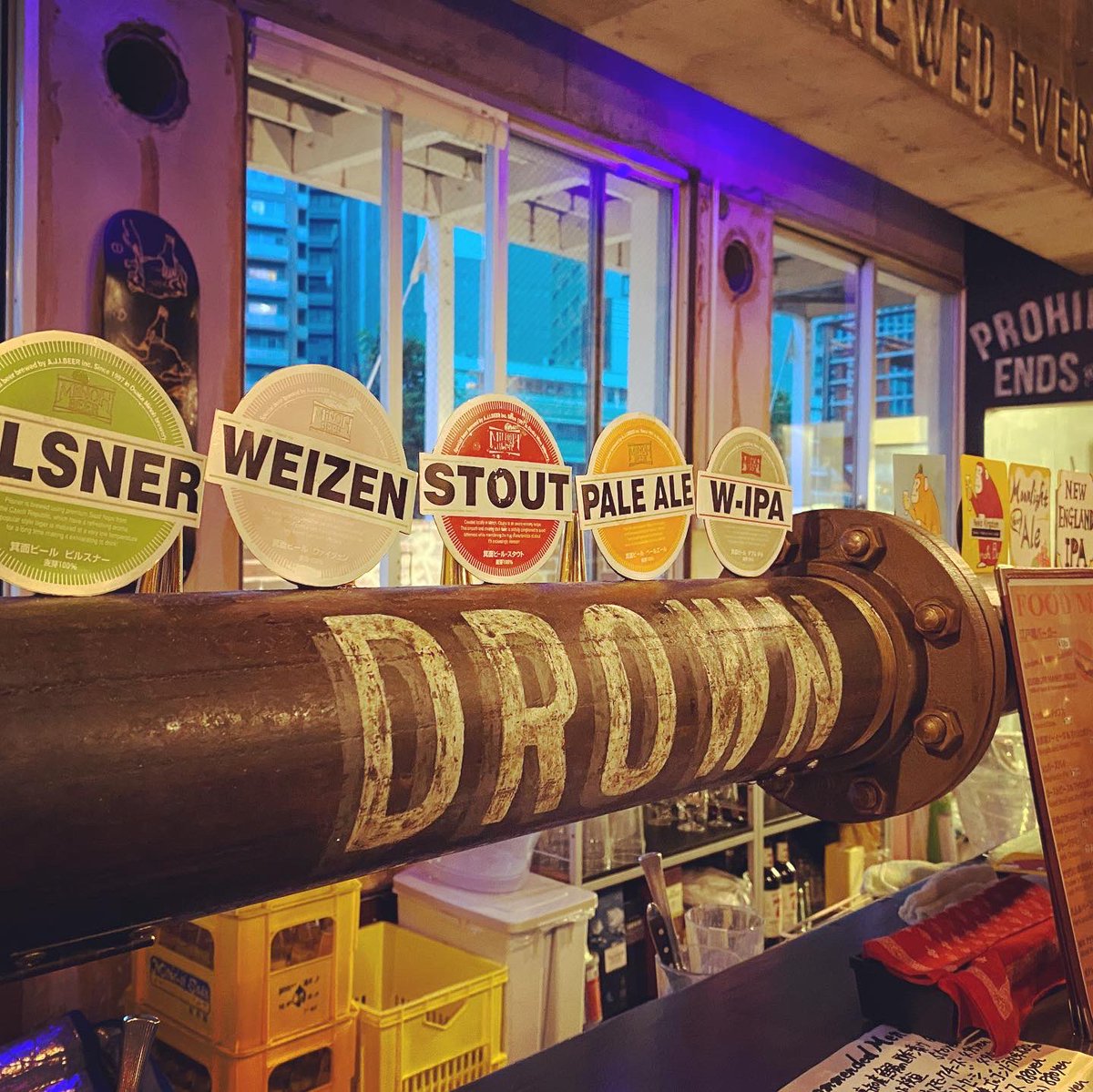 pixel_pints's tweet photo. @minohbrewing’s own pub & restaurant, Beer Belly. One of the few places you can get Minoh beer on tap. Delicious. #beerisback https://t.co/FyIDgmp9WS