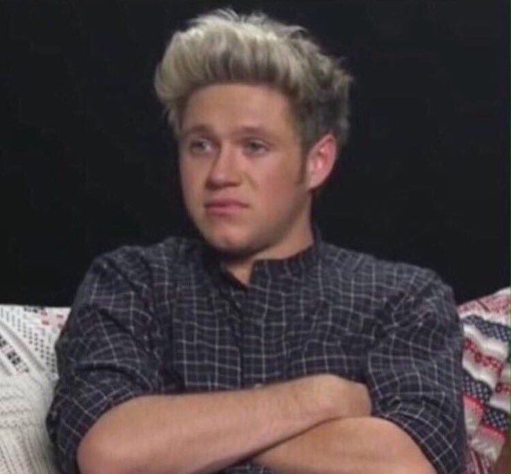 batphonerr's tweet photo. Lo peor de todo esto es que ni siquiera sabemos qué estamos esperando.
#10YearsOfOneDirection https://t.co/qpJdJkLxtT