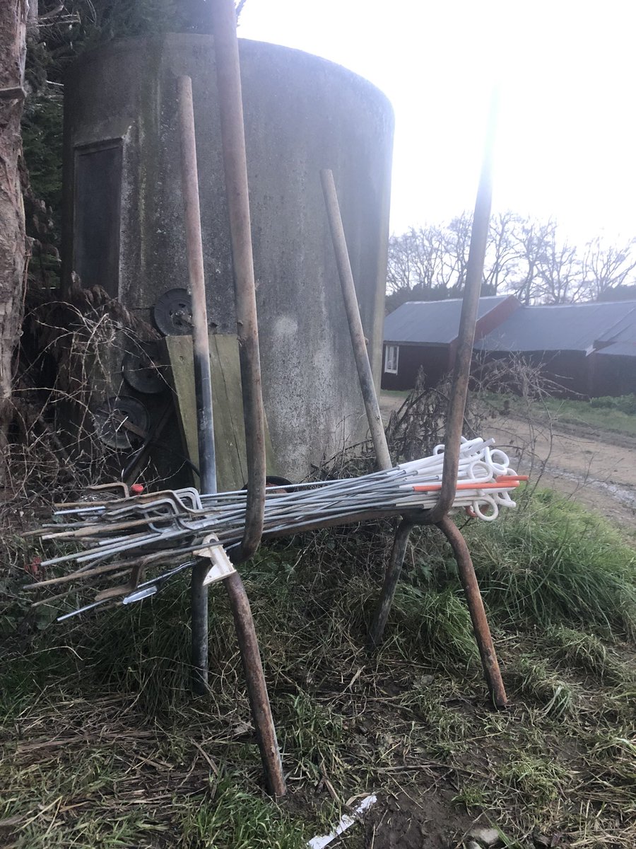 waikakagenetics's tweet photo. Definitely not pretty but it works and only took 20 minutes. #notawelder #birdshit https://t.co/G4vyQEDKPE