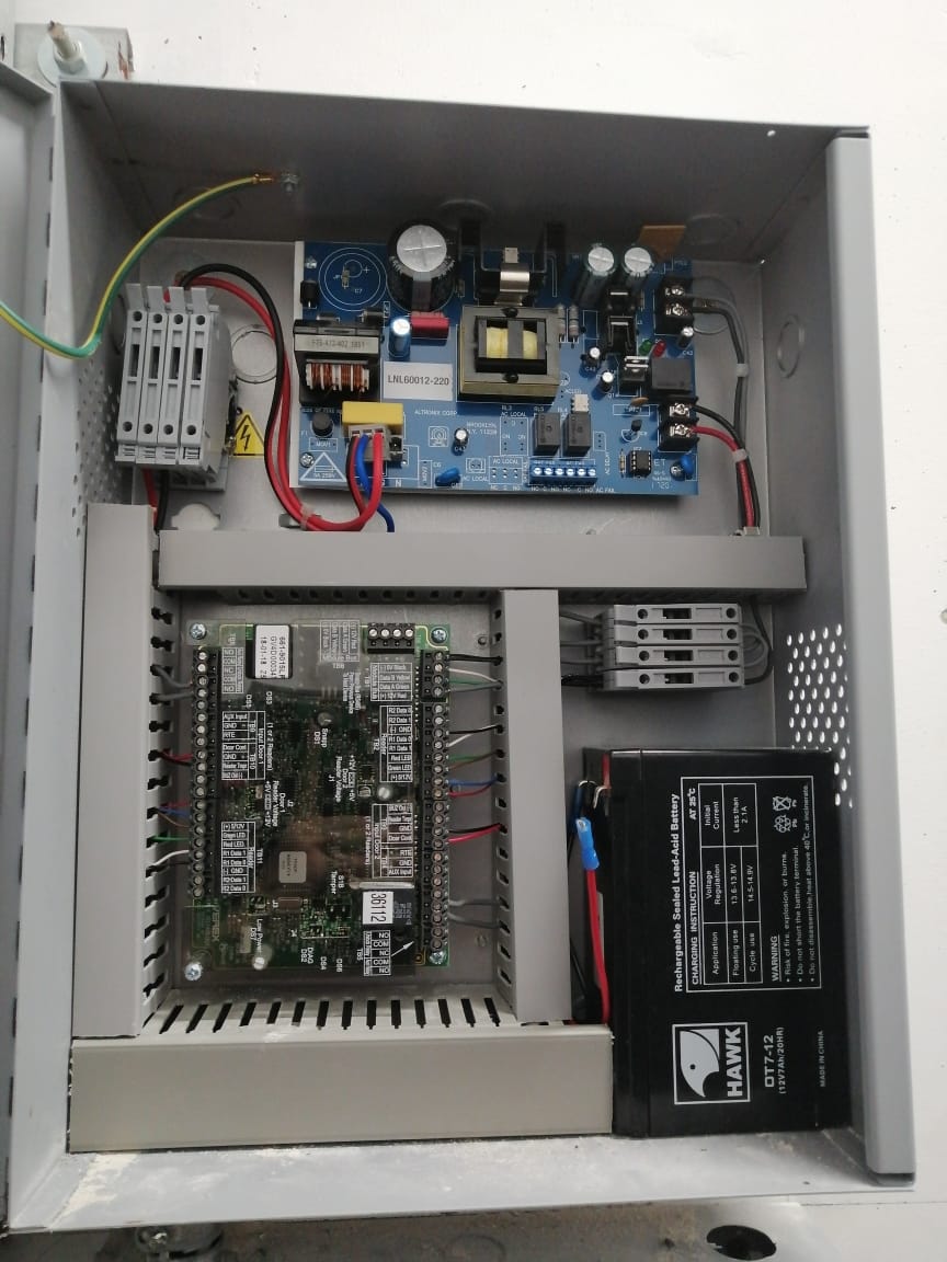 maccorpleb's tweet photo. Clover Building is #anotherprojectbymaccorp secured with the latest technology from #Interlogix #Truportal to effectively and conveniently secure people and property.
#AccessControl #PhysicalSecurity #Security #SecuritySystem #SecuritySolutions #maccorpersdoitbest https://t.co/LGkddGFf6X