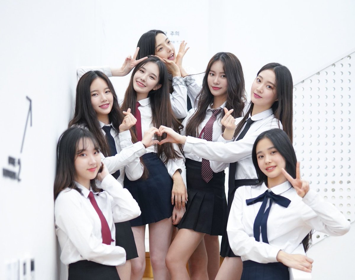 snowsnoww7's tweet photo. เห็นการยืนของน้องๆในรูปขวาแล้วทำให้คิดถึงรูปซ้ายเลย
♡ #PlayMGirls ➡️ #Weeekly ♡ https://t.co/Q54IWCR0iW