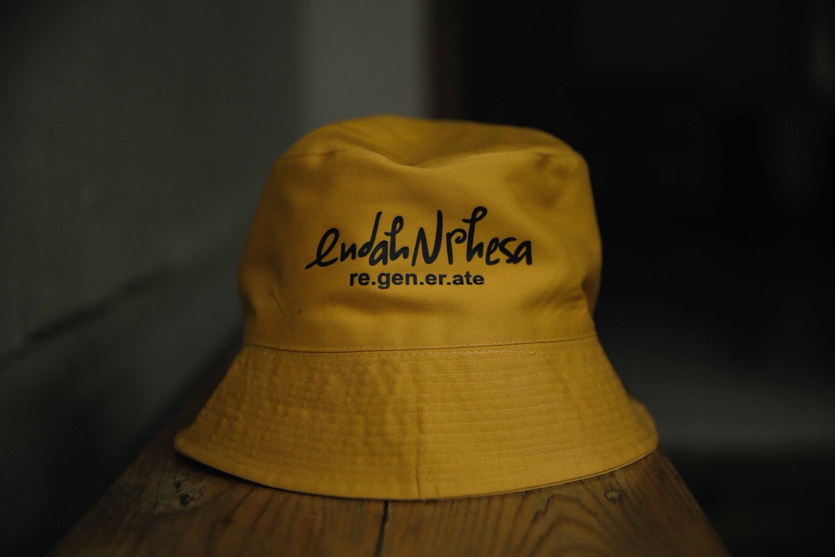 endahNrhesa's tweet photo. Sudah tersedia kembali yhaaa! Topi “Regenerate” di @earMerch 😍🙌 yok shikatt sebelum kehabisan! Klik >> https://t.co/9rlpUBPpFU #earMerch https://t.co/l0UyxvB0yQ