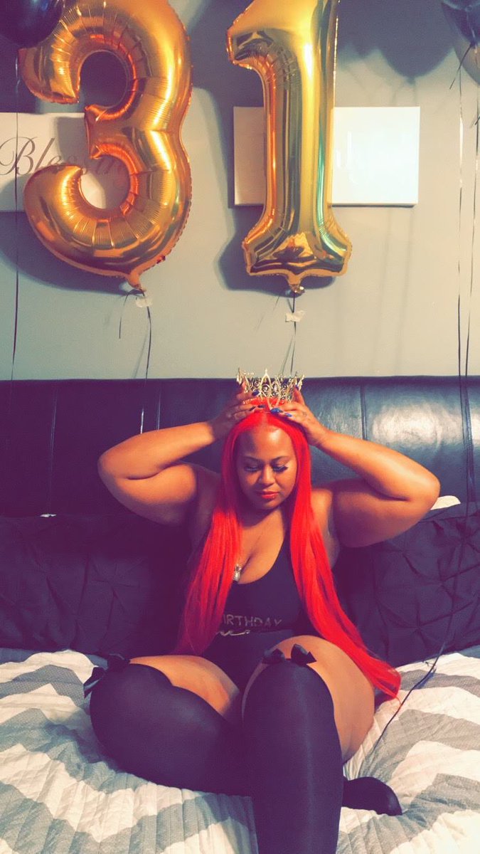 nolathemfbody's tweet photo. B-day next month think imma do another photo shoot 👑 turning 3️⃣2️⃣ #NOLATHEMFBODY come watch me live https://t.co/u1JrgX2nYr https://t.co/V8VrGqJTei