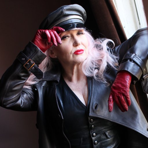 Miss Kim Rub tweet media