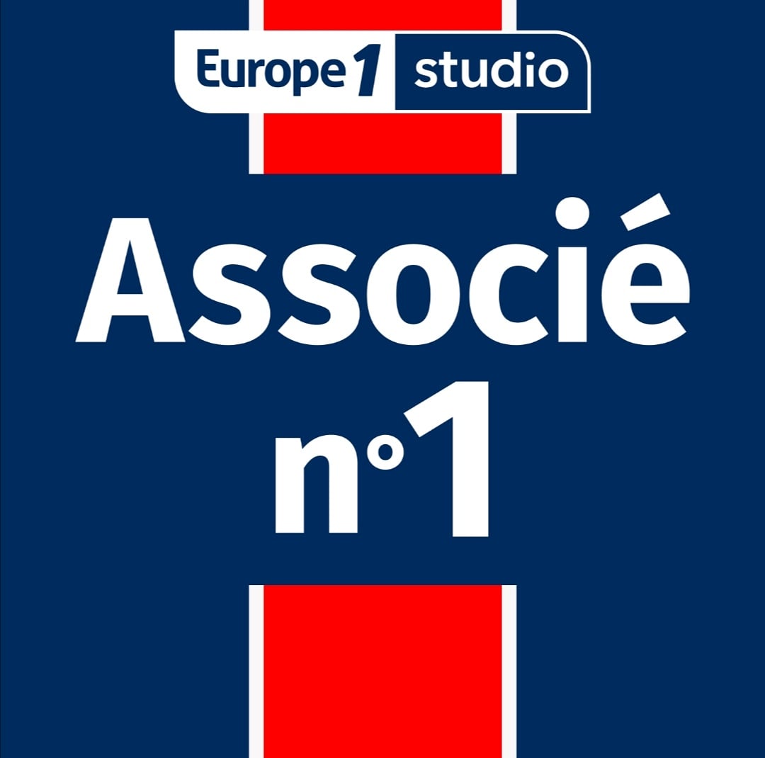 JulienFroment's tweet photo. 🥳😭 Le premier épisode d'#associenumero1 : "les mousquetaires" est en ligne ! 🤺

🍏➡️https://t.co/AIvNLV5Xvj
🤖➡️ https://t.co/HfFrVnVQsf

Abonnez-vous, partagez, n'hésitez pas à me dire ce que vous en pensez ! 🙌 @Europe_1_Studio @Europe1 @fannierascle @PSG_inside https://t.co/PmuuB5BE2p