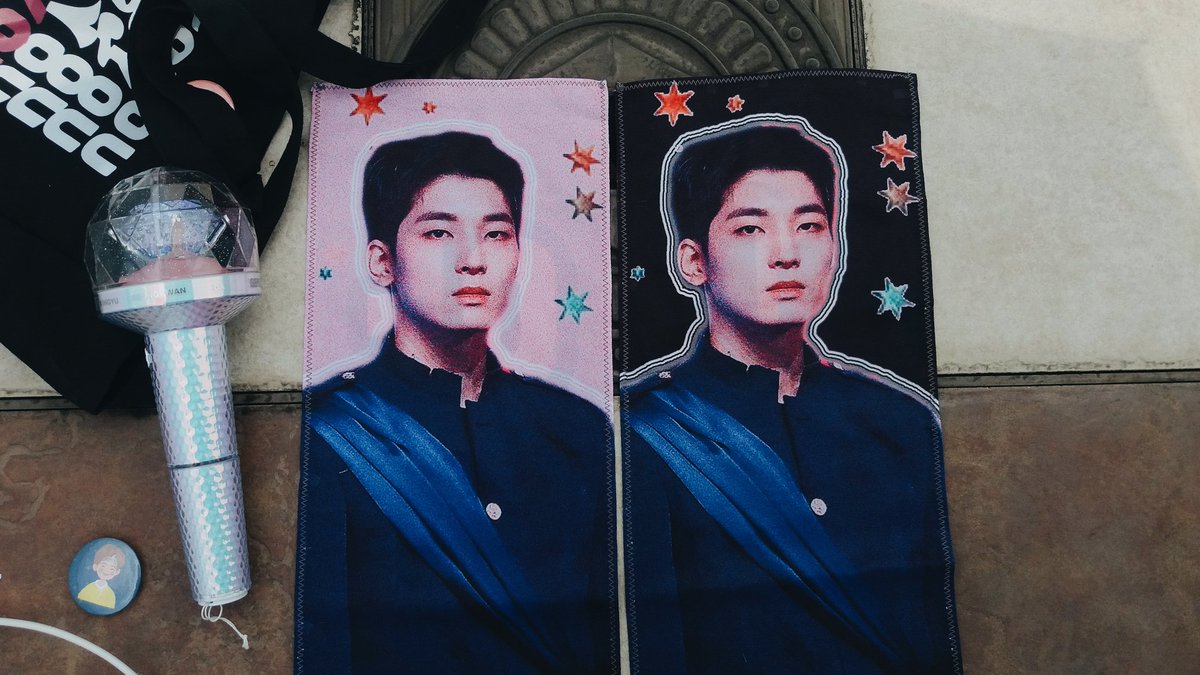 wonderpop_ph's tweet photo. ❗❗️[WTS/LFB] PLEASE HELP RT ❗❗

ONHAND WONWOO CLOTH BANNER 😼
💫 BTB print
💫 Freebies ♡
💫 2 stocks left

💸Price: 300 + lsf 

DM to order 

#WONWOO #SEVENTEEN #CLOTHBANNER #CHEERINGBANNER https://t.co/SfJad5BEwx