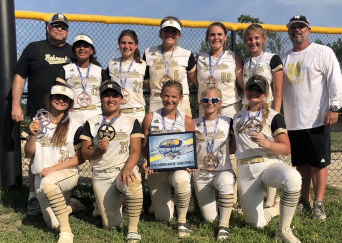 The Bud Tent tweet media