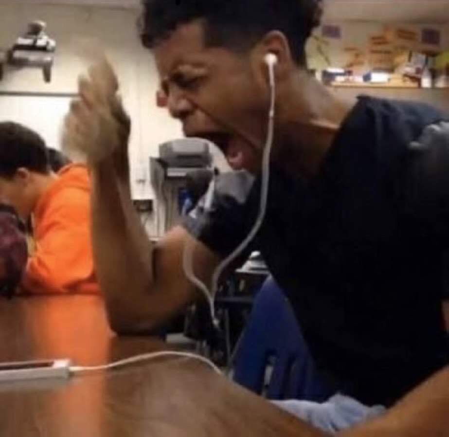 thoothie2's tweet photo. CAUSEYOU AND IIIIIIIIIIIIIIIIIIIIIIIIIII #10YearsOfOneDirection https://t.co/mmeIt7Xh8e
