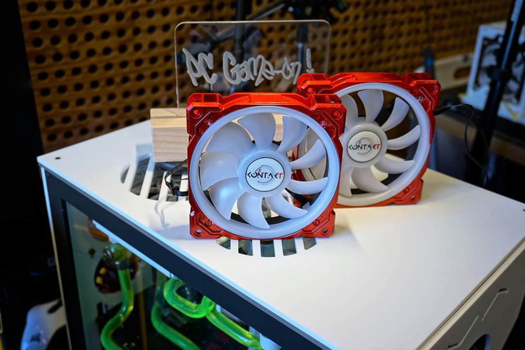 SpikeV14's tweet photo. @GamersNexus weak !!! ... 😂🤣😆 https://t.co/dgKp6sRdzG
